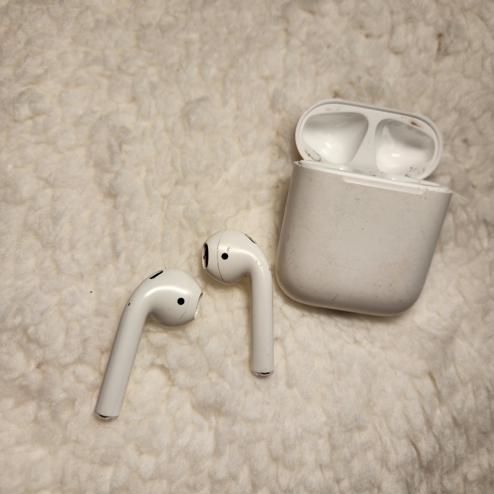 Ear pods